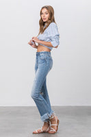 MID RISE LONG BOTTOM FRAYED CROP FLARE